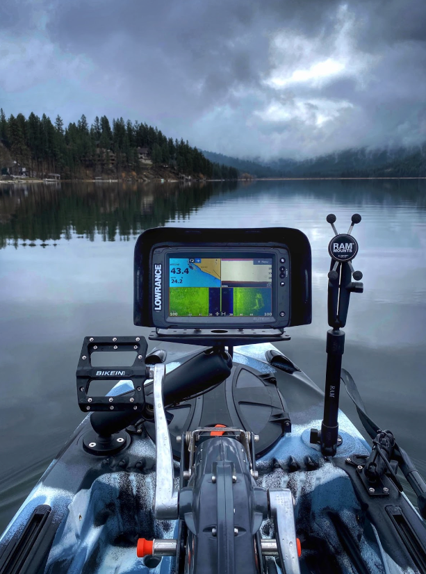 Tips From the Pros: The Best Fish Finder Mount in 7 Questions